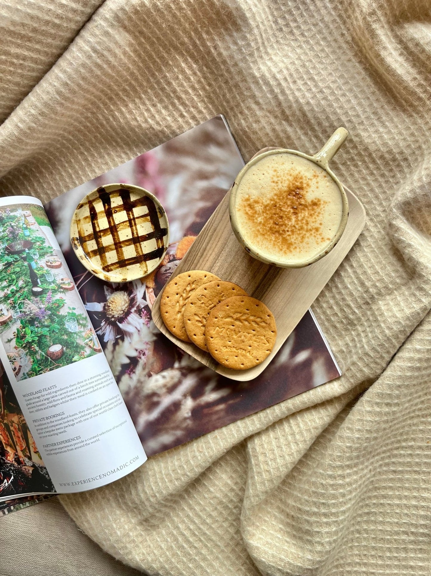 Chequered | Biscuit Plate & Cosy Mug Duo