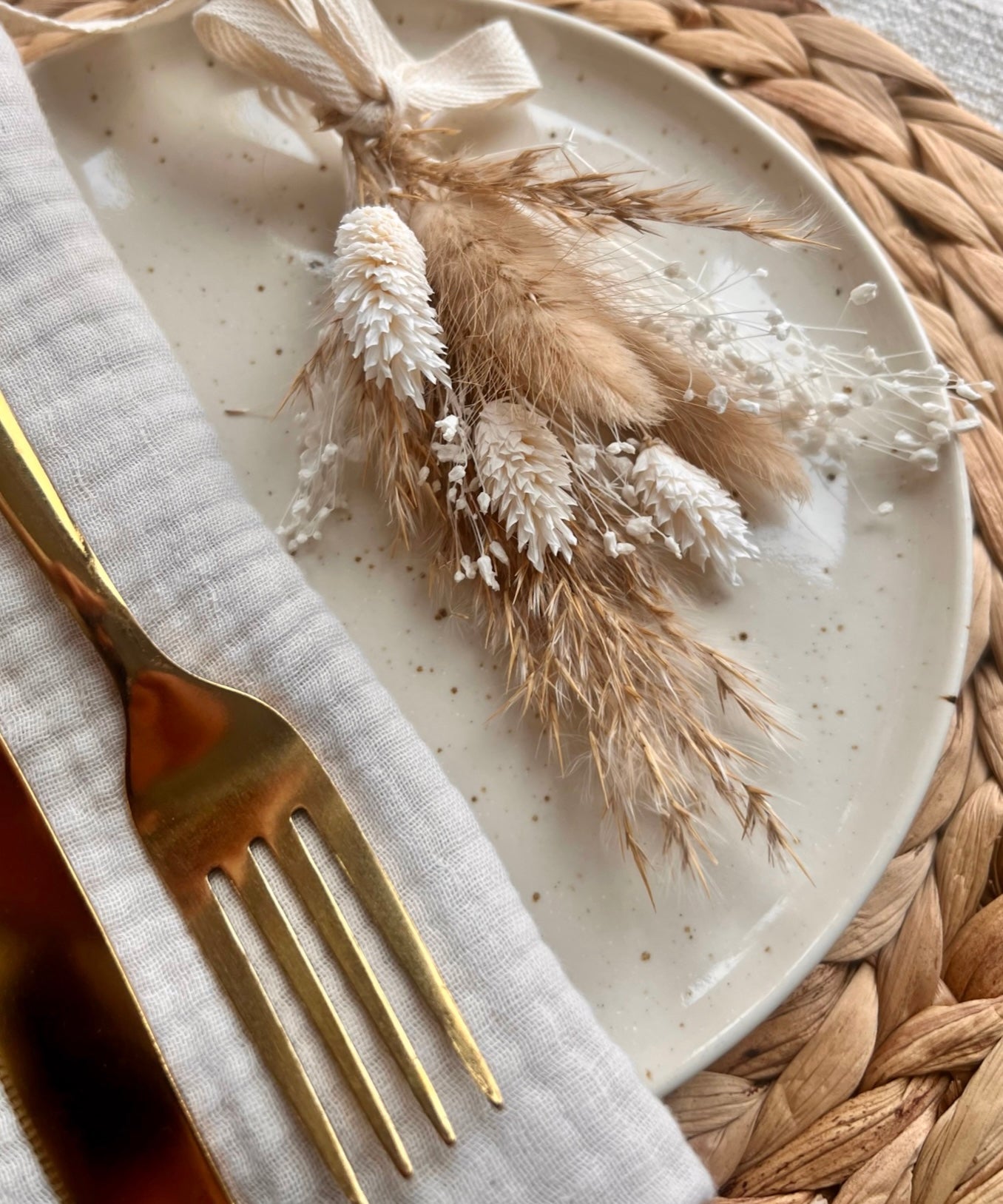 Dried Flower Place Setting | in Various Designs
