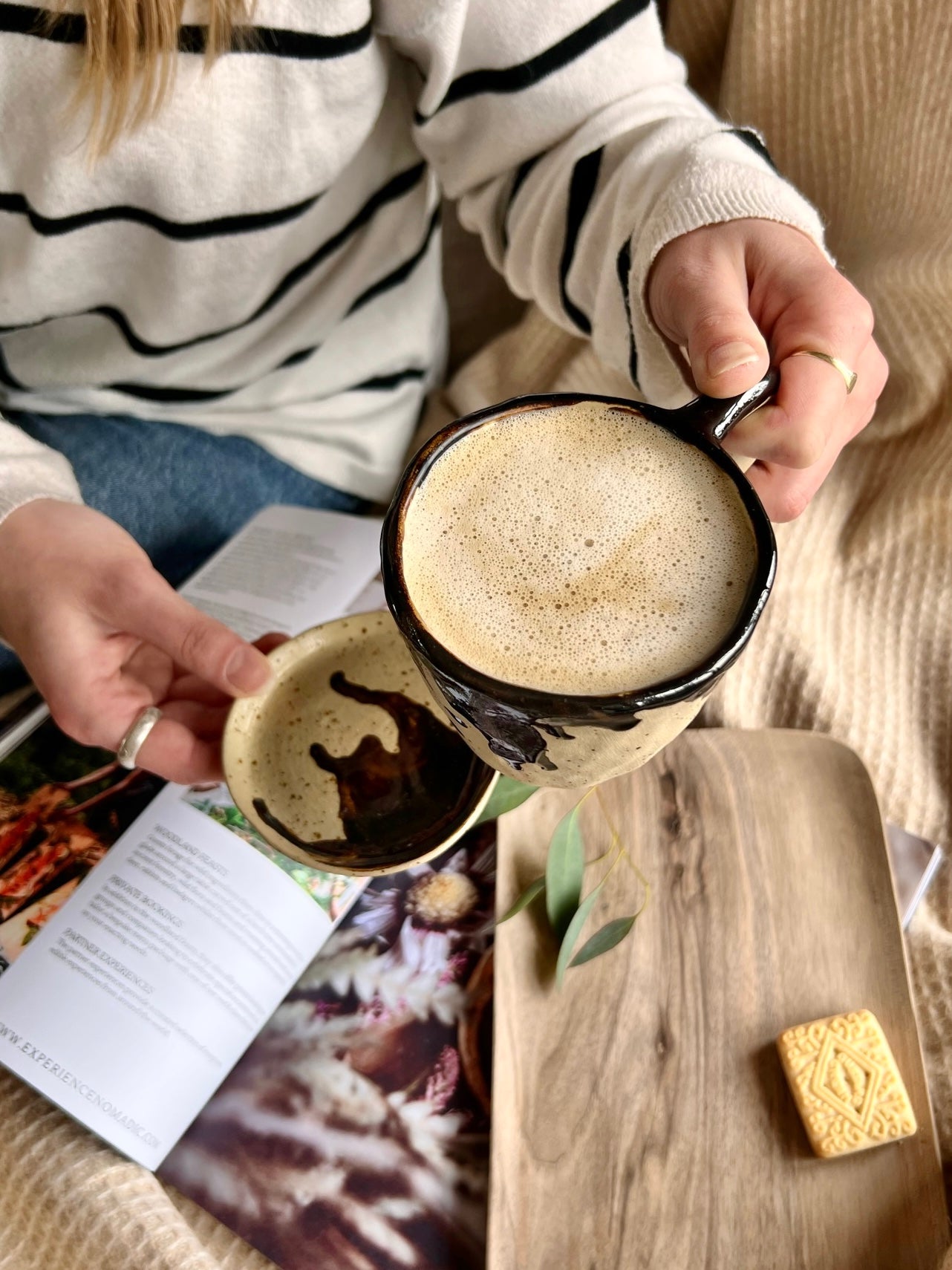 Drips | Biscuit Plate & Cosy Mug Duo