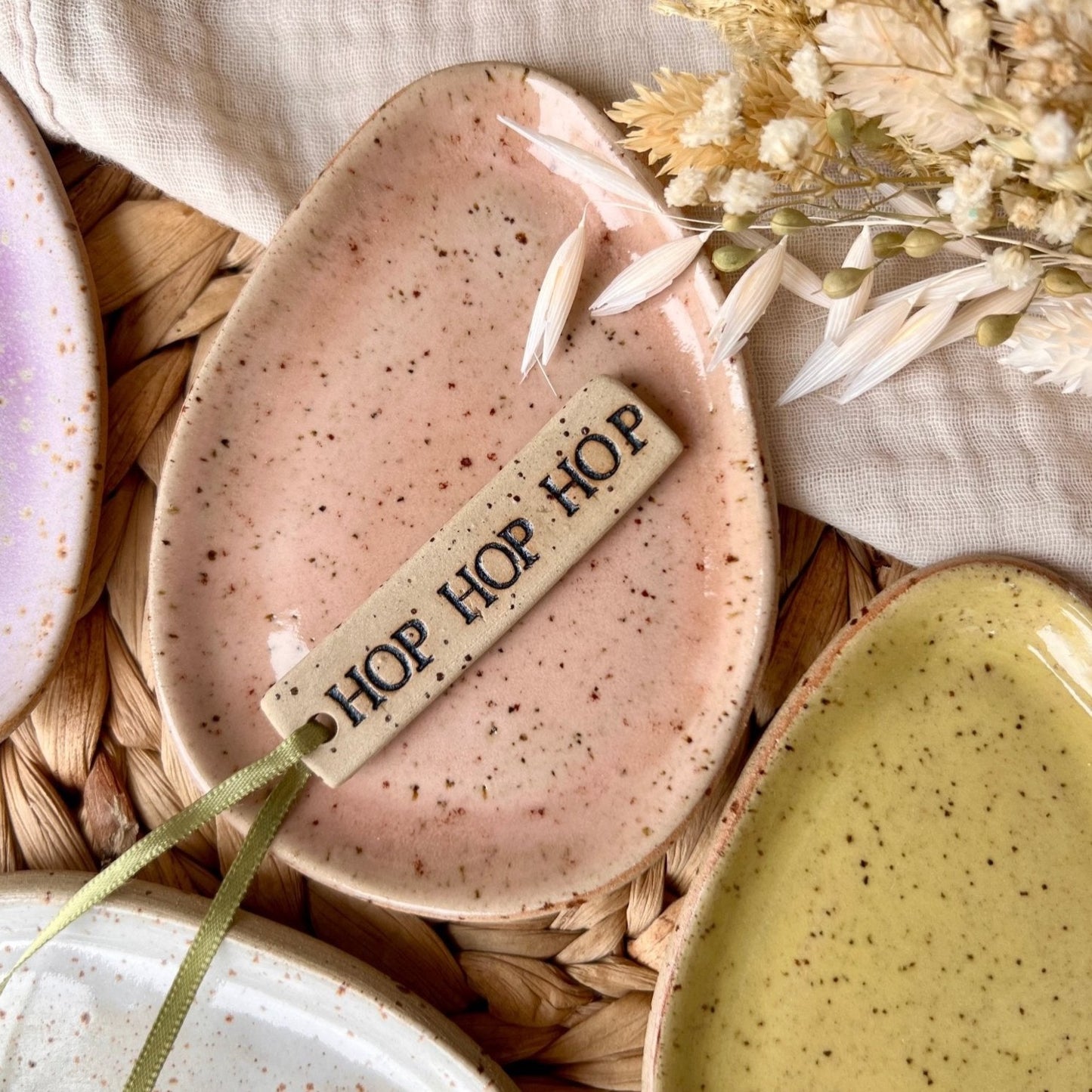 Hop Hop Hop | Ceramic tag
