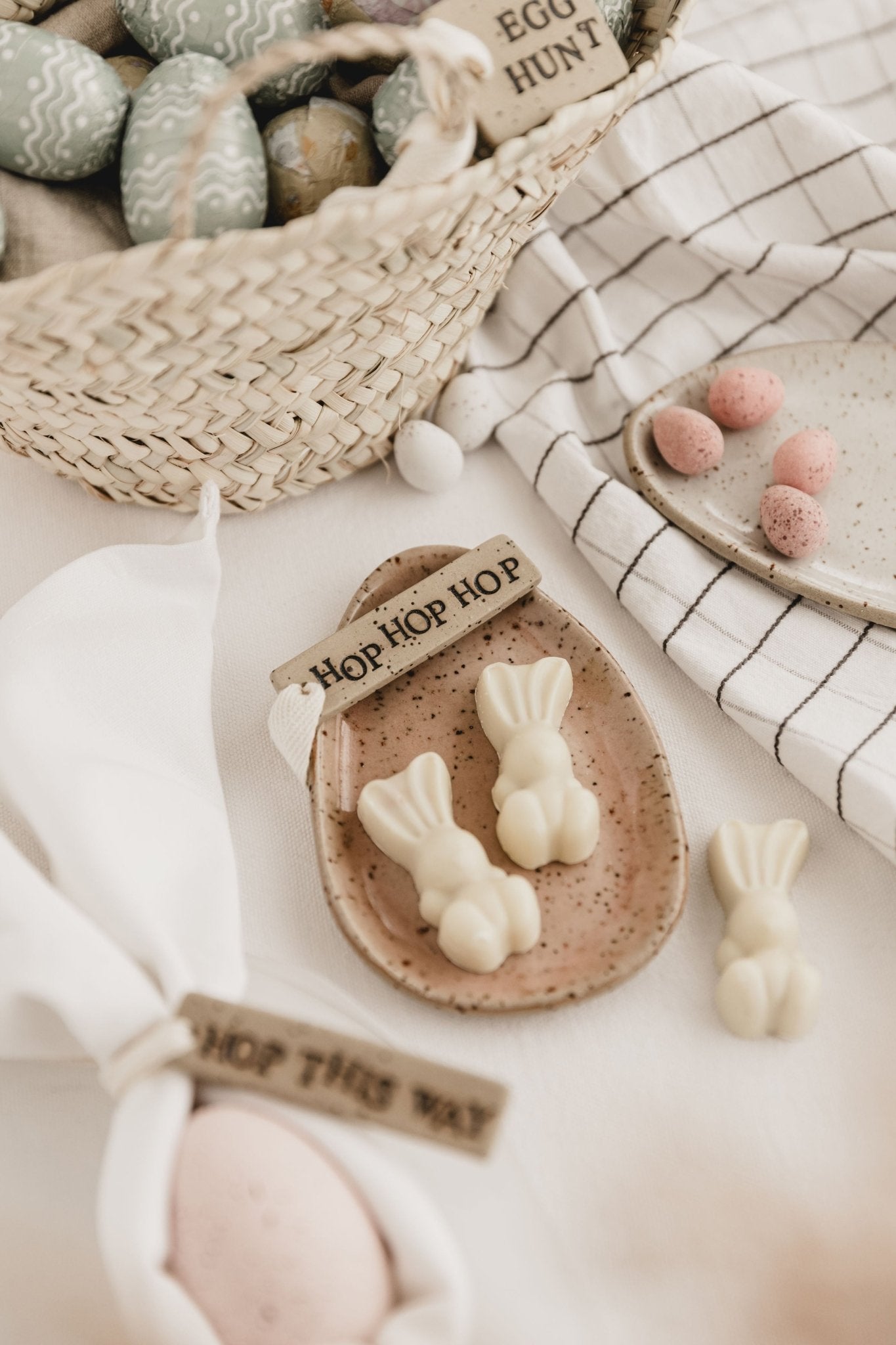 Hop Hop Hop | Ceramic tag