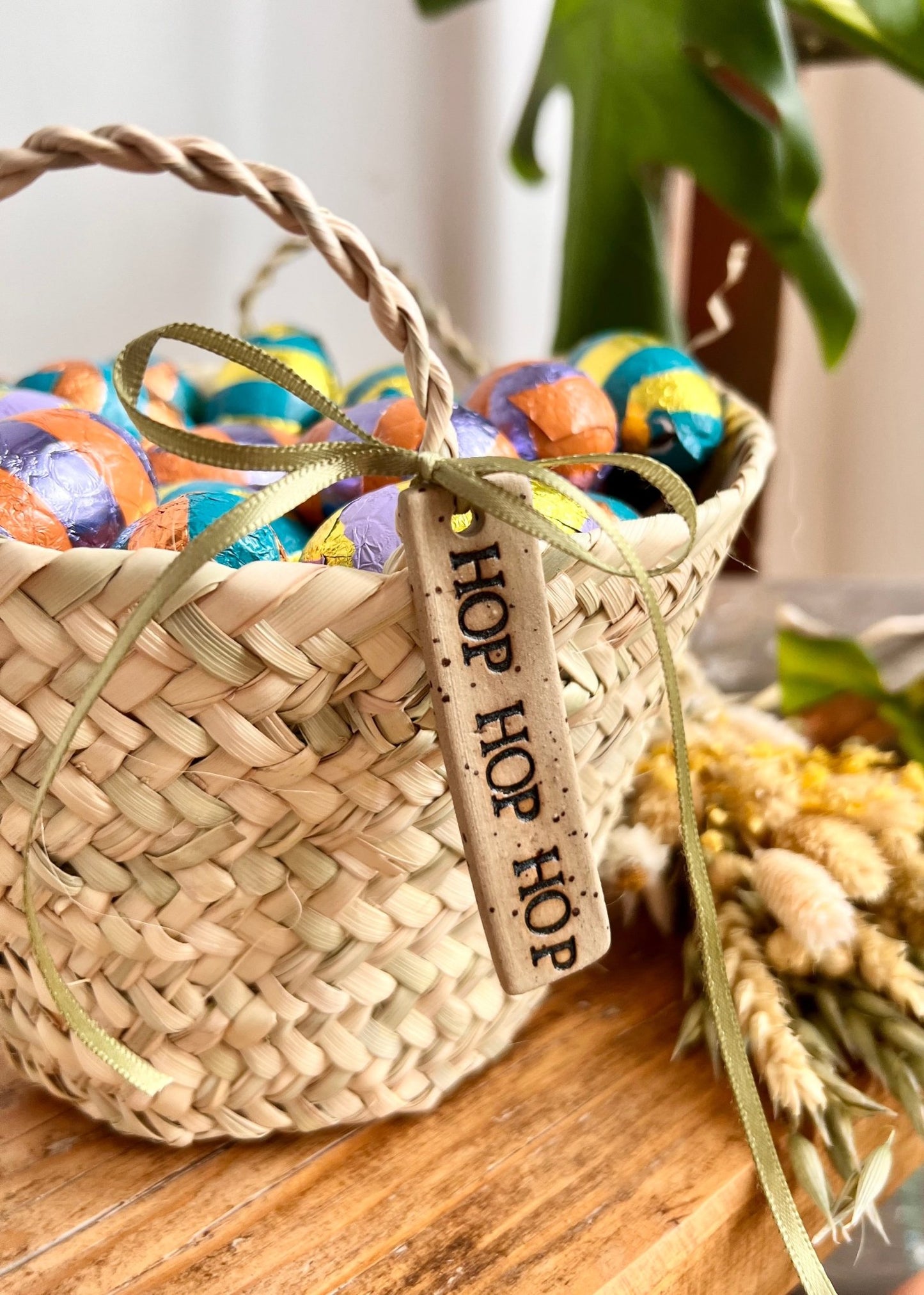 Hop Hop Hop | Ceramic tag