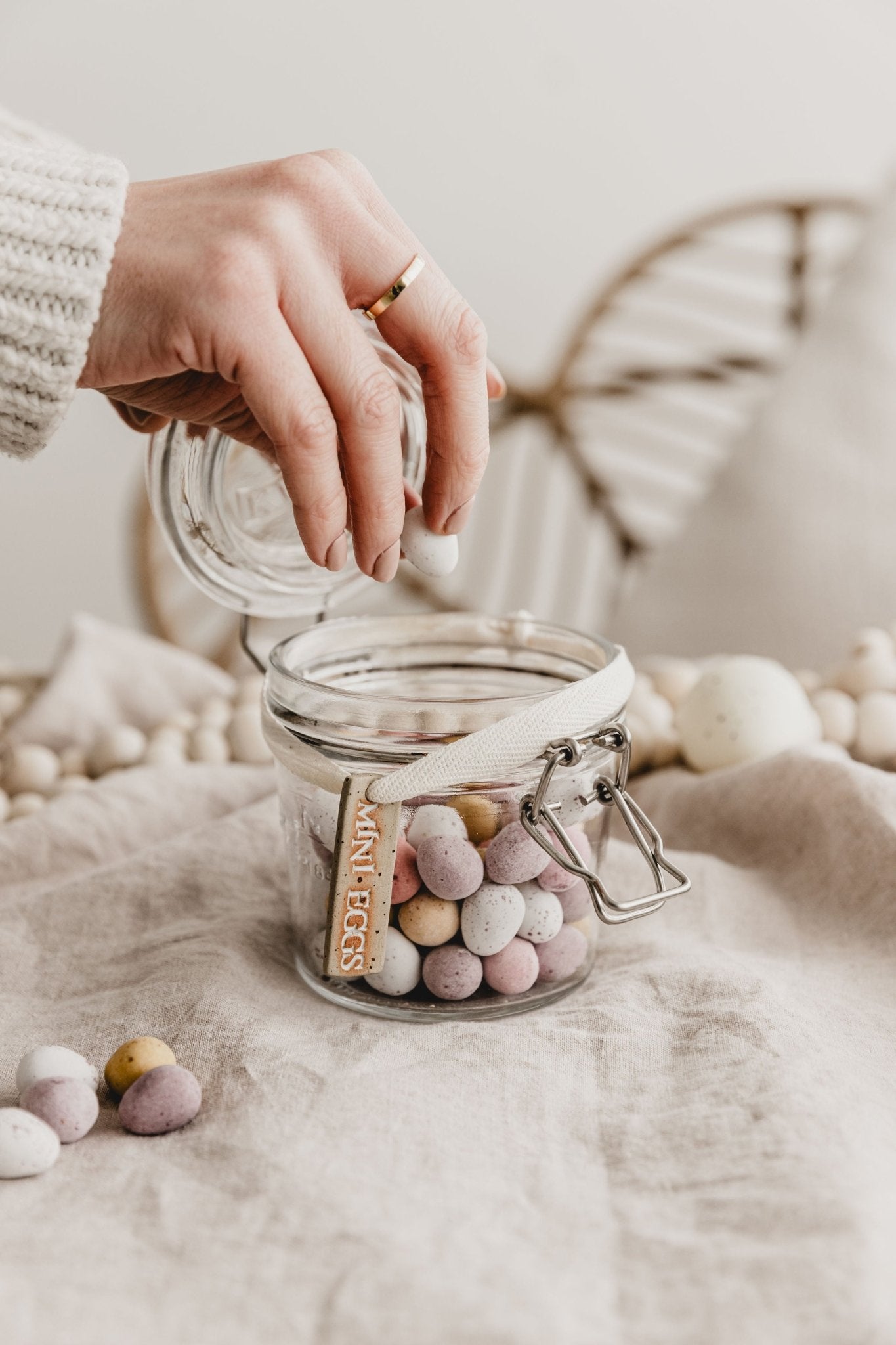 Mini Eggs | Ceramic Tag