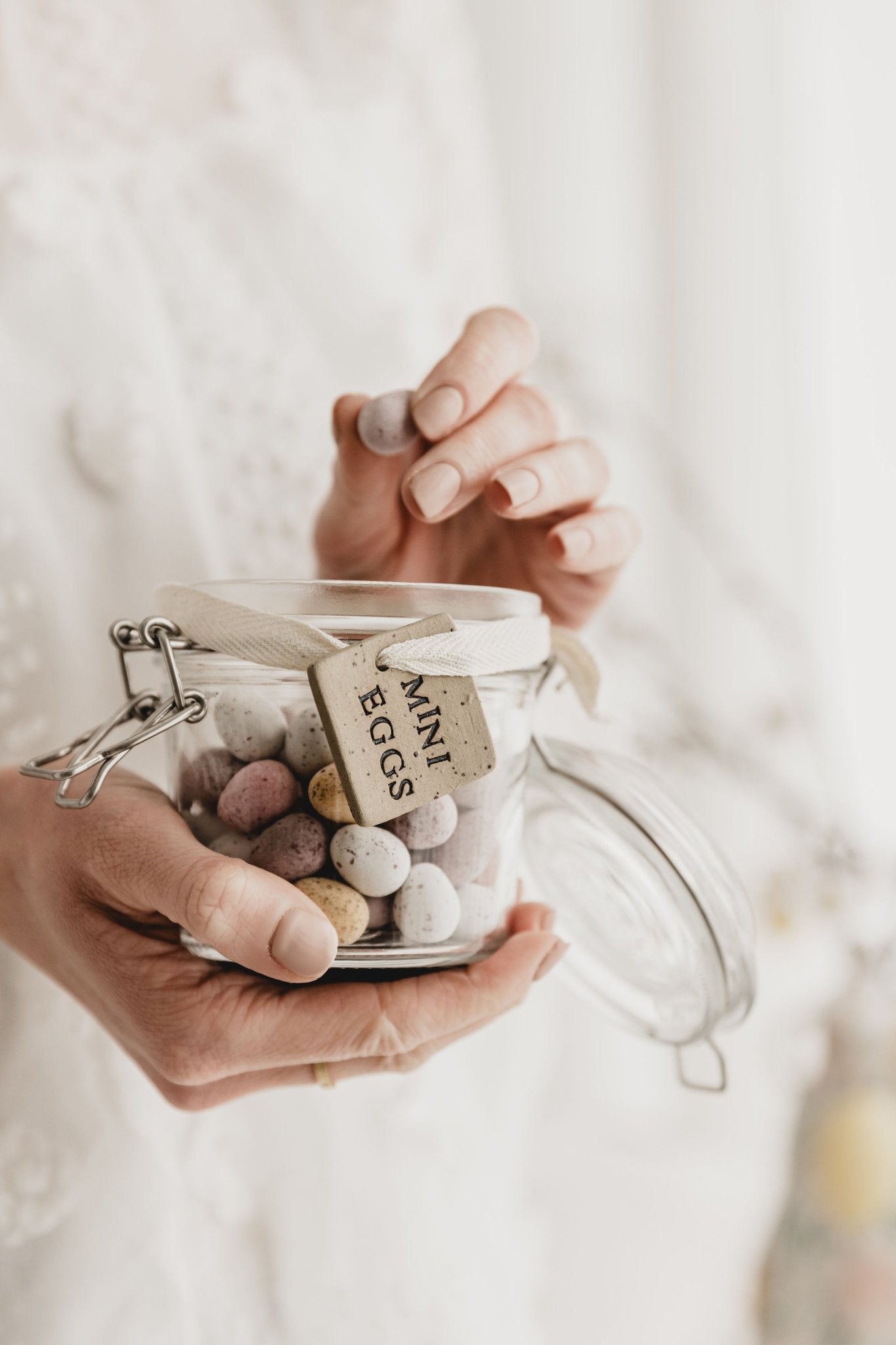 Mini Eggs | Ceramic Tag