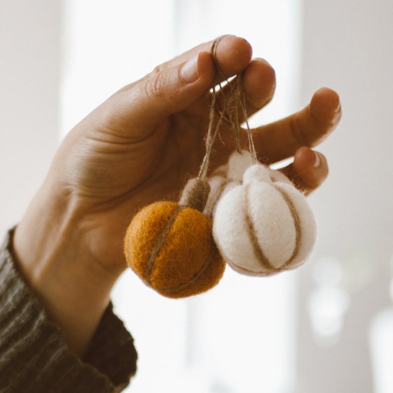 Natural Wool Pumpkins