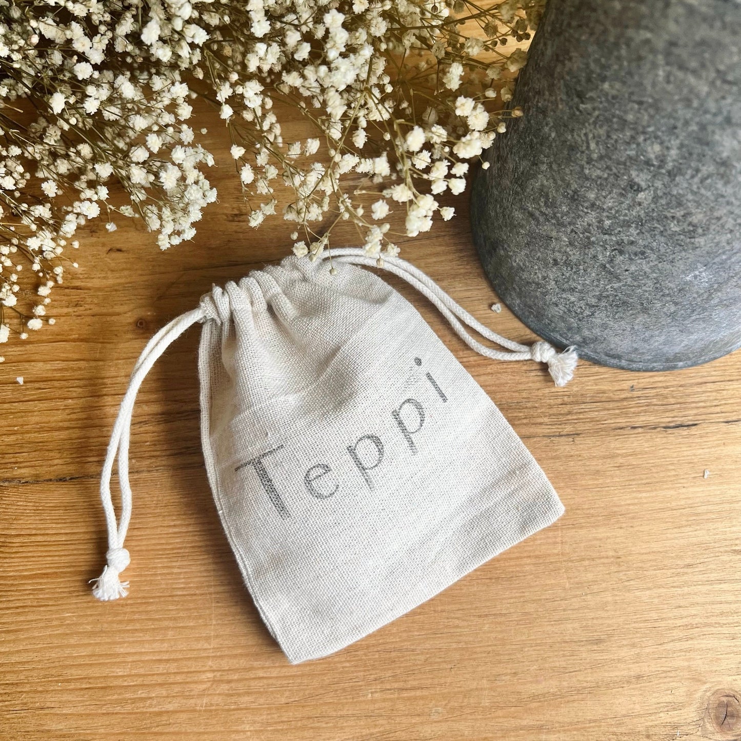 Picnic ceramic tags