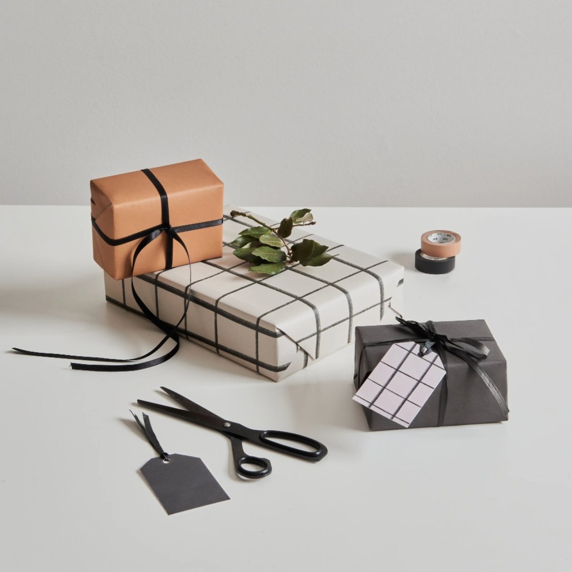 Scandi Grid | Sheet Wrap
