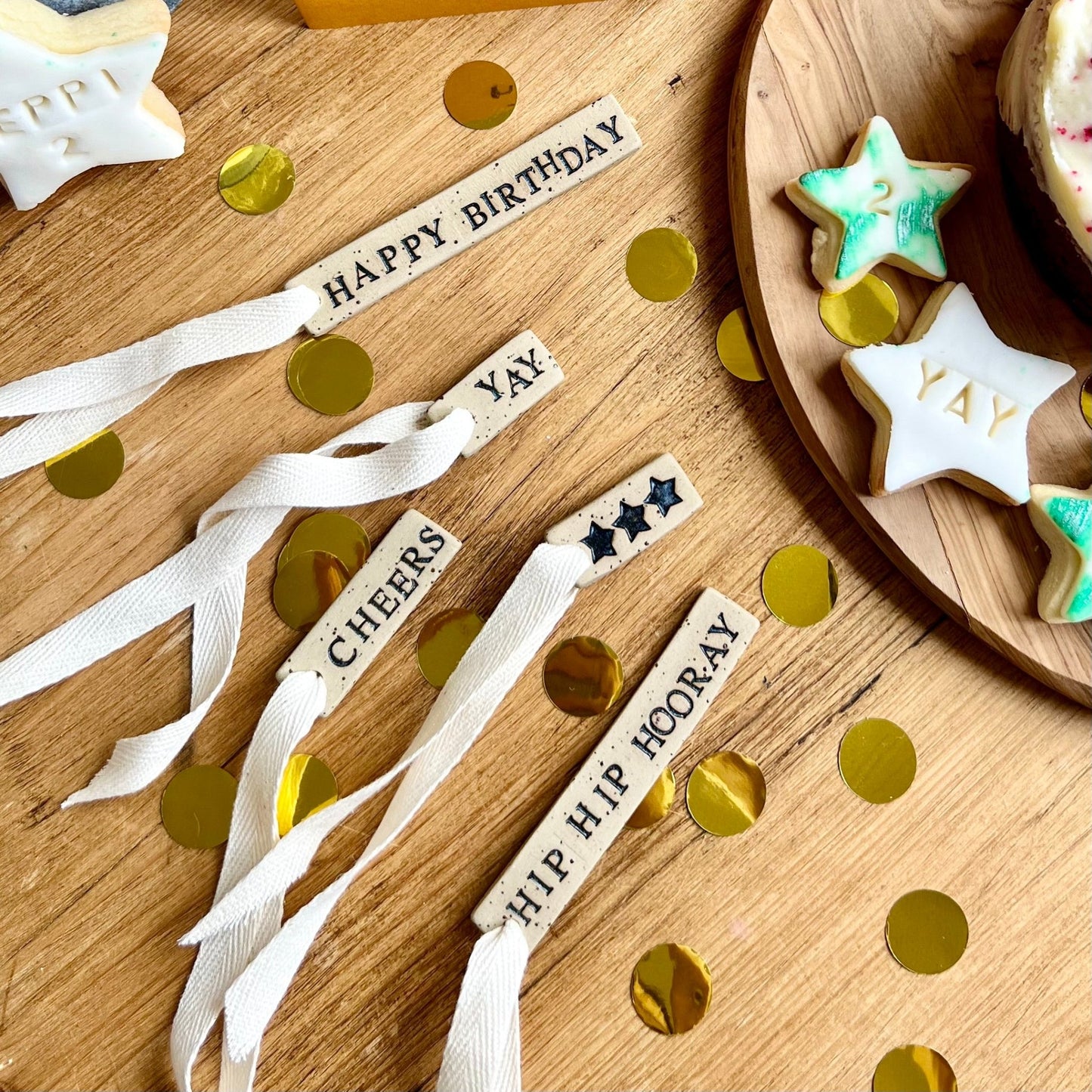 Celebration ceramic tag set + linen pouch