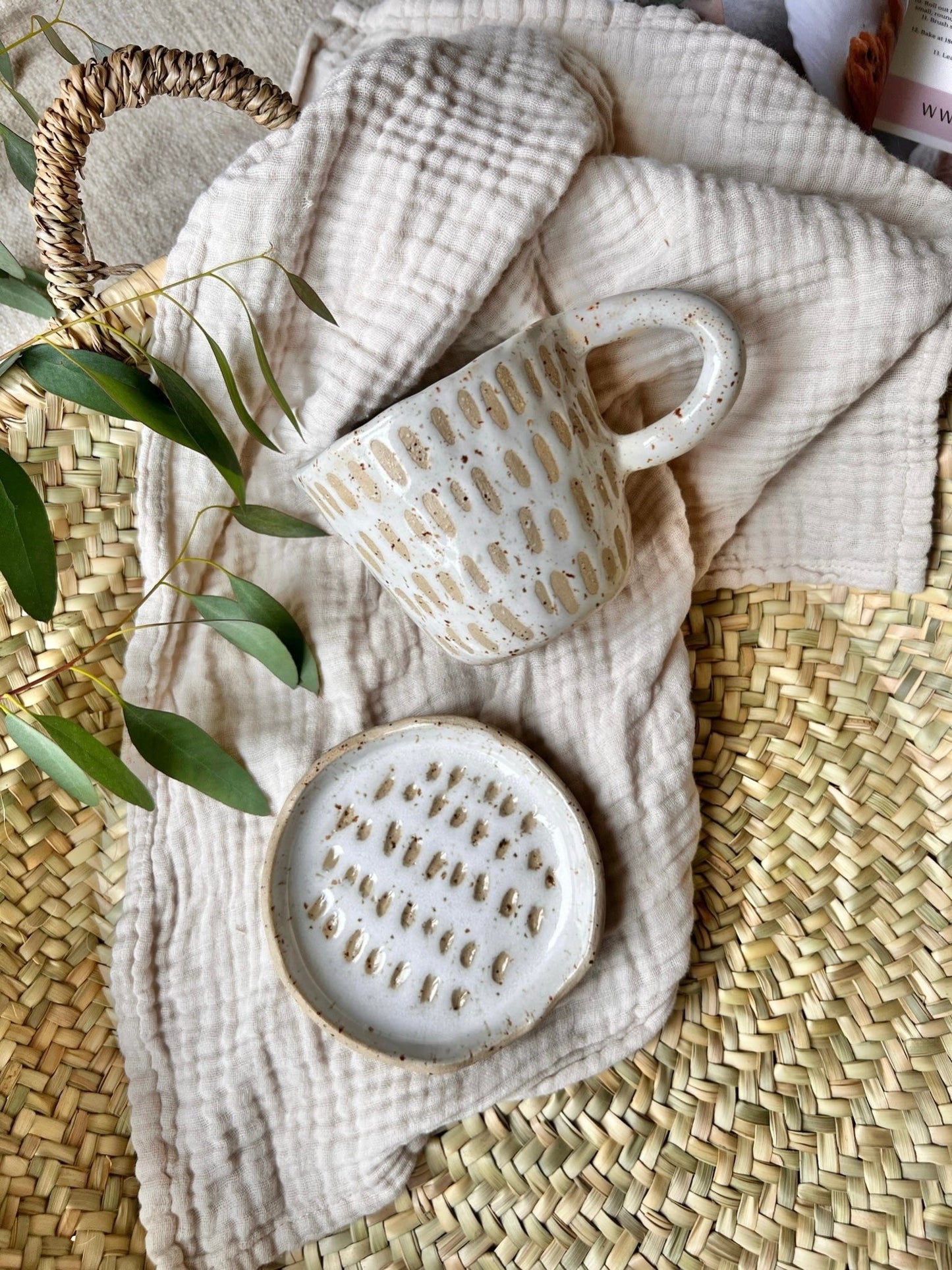 Dashes | Biscuit Plate & Cosy Mug Duo