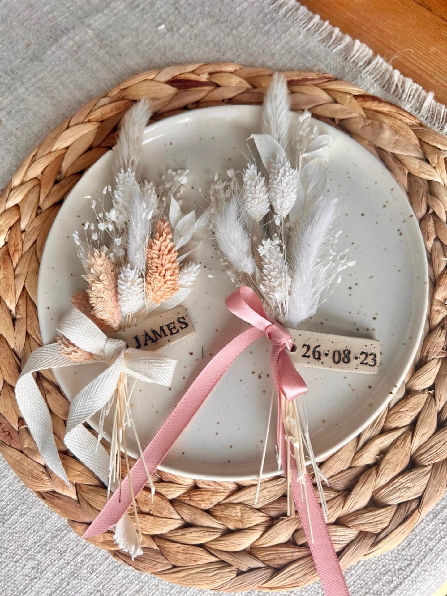 Dried Floral Place Setting | With Personalised Ceramic Tag