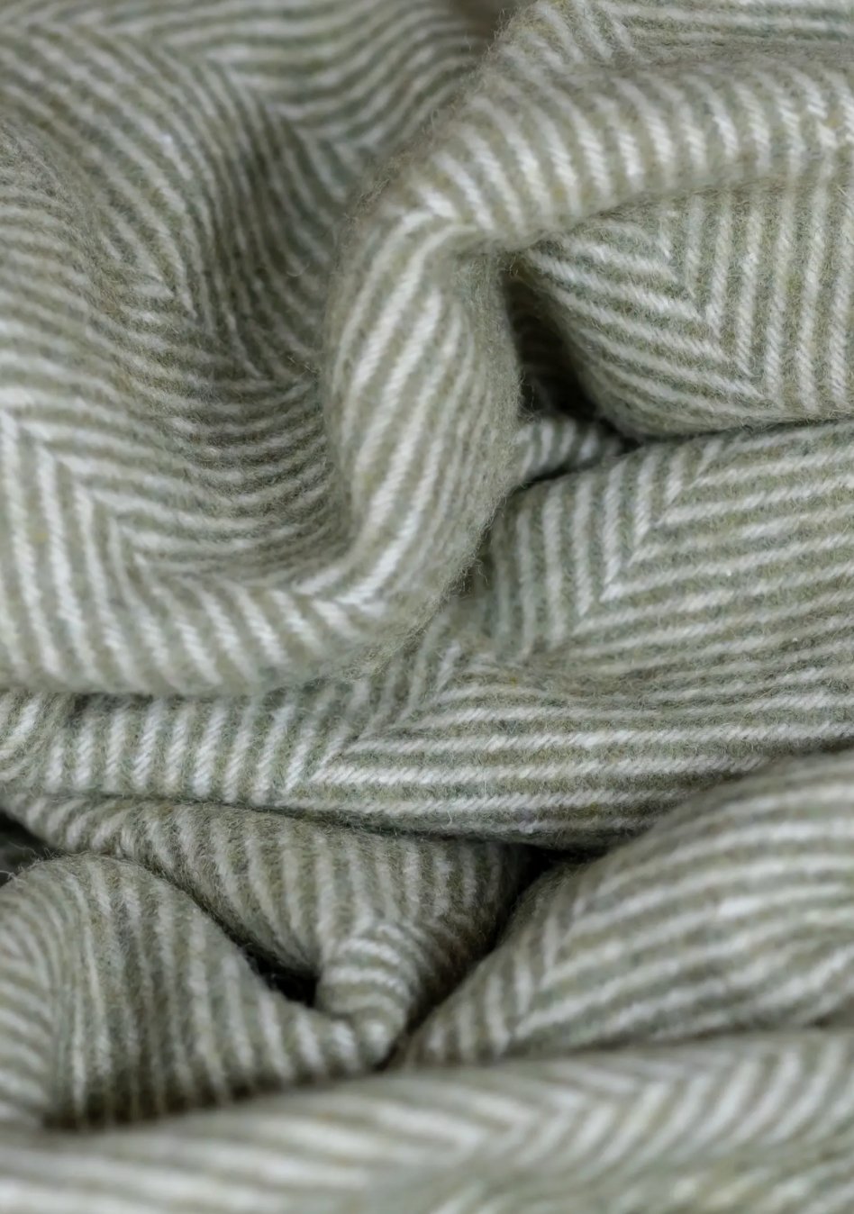 Recycled Wool Blanket | OLIVE