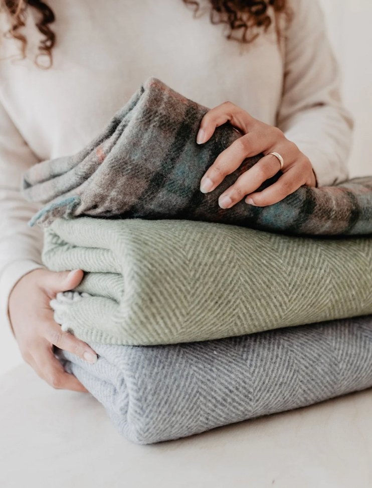 Recycled Wool Blanket | OLIVE